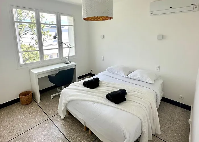 Вилла De Standing Au Calme Absolue Avec Piscine, Clim, Wi-fi *