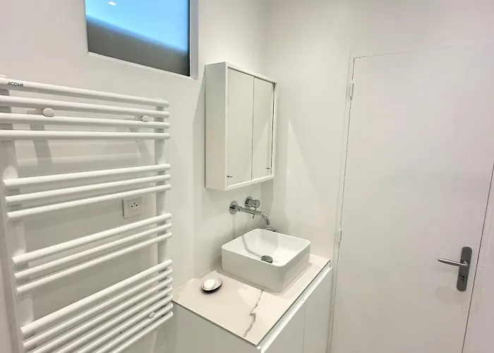 De Standing Au Calme Absolue Avec Piscine, Clim, Wi-fi * Монпелье