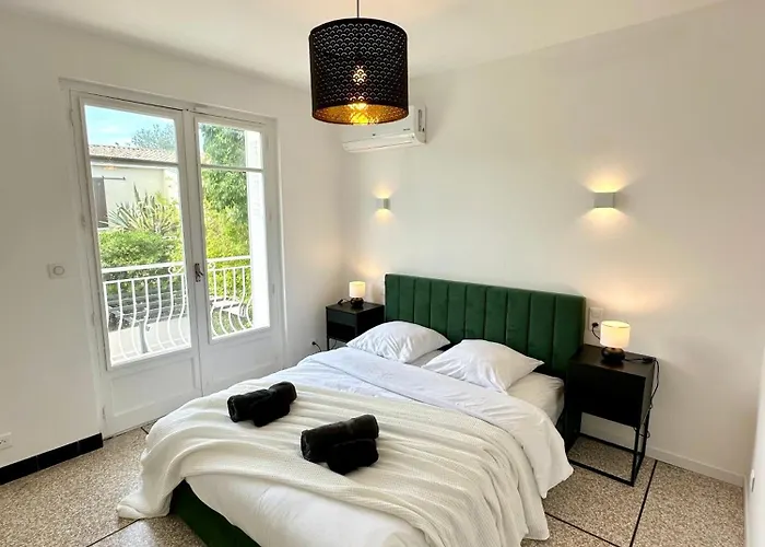 De Standing Au Calme Absolue Avec Piscine, Clim, Wi-fi