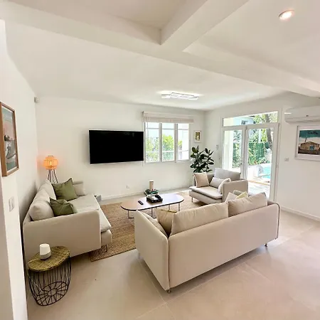 De Standing Au Calme Absolue Avec Piscine, Clim, Wi-fi Vila *
